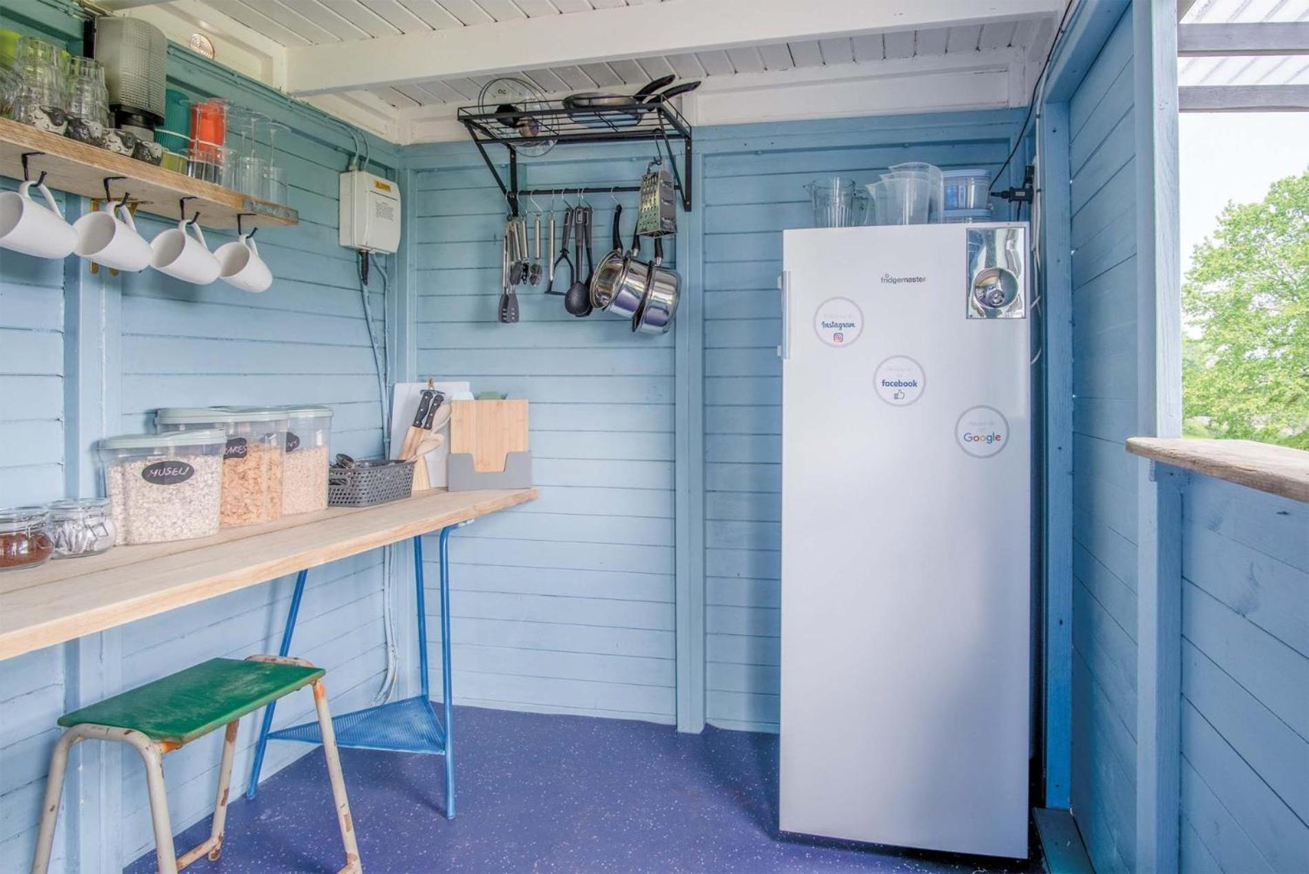 Lamb Shepherd Hut With Hot Tub * Pembroke